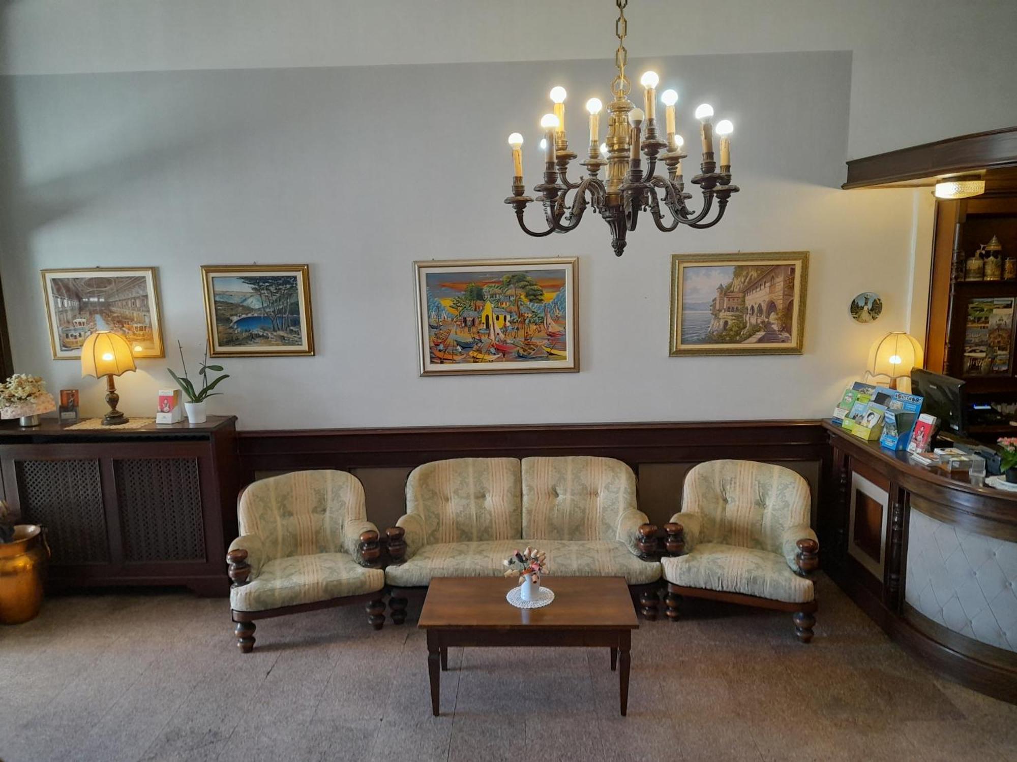 Hotel Florida Arona Kültér fotó