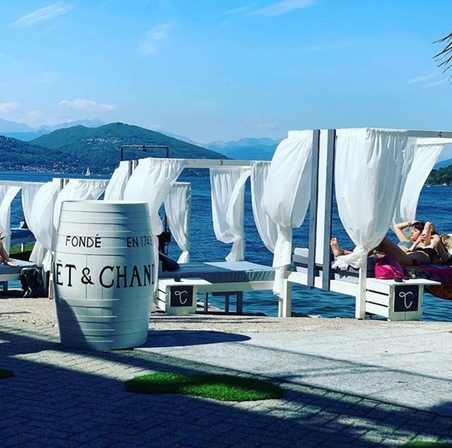 Hotel Florida Arona Kültér fotó